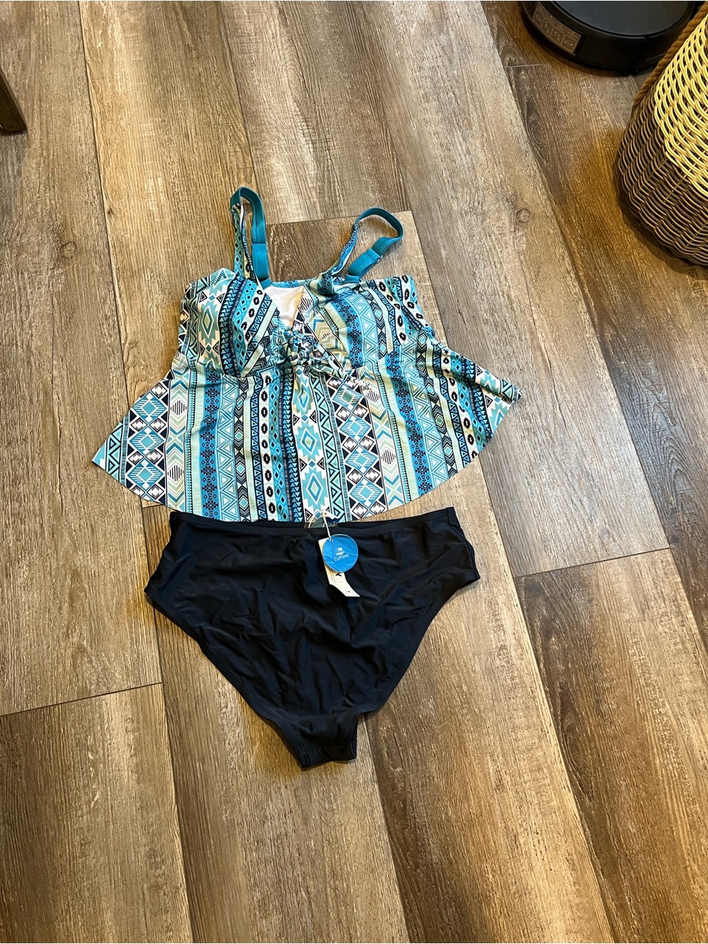Cupshe Teal Patterned Tankini Top with Black Bottoms
